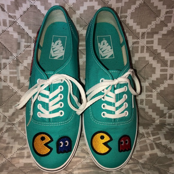 Custom Vans Pac-Man Shoes - Picture 2 of 10